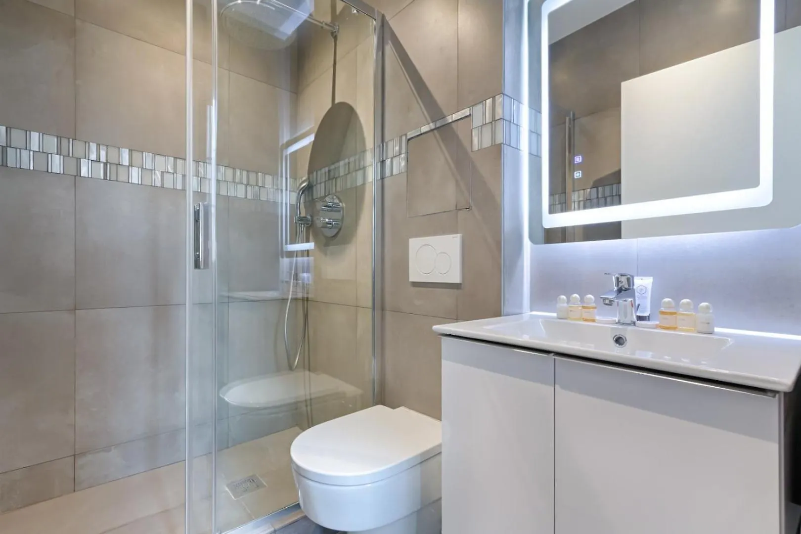 Apartment Tbs 311 - Charming Studio In The Heart Of Paris France